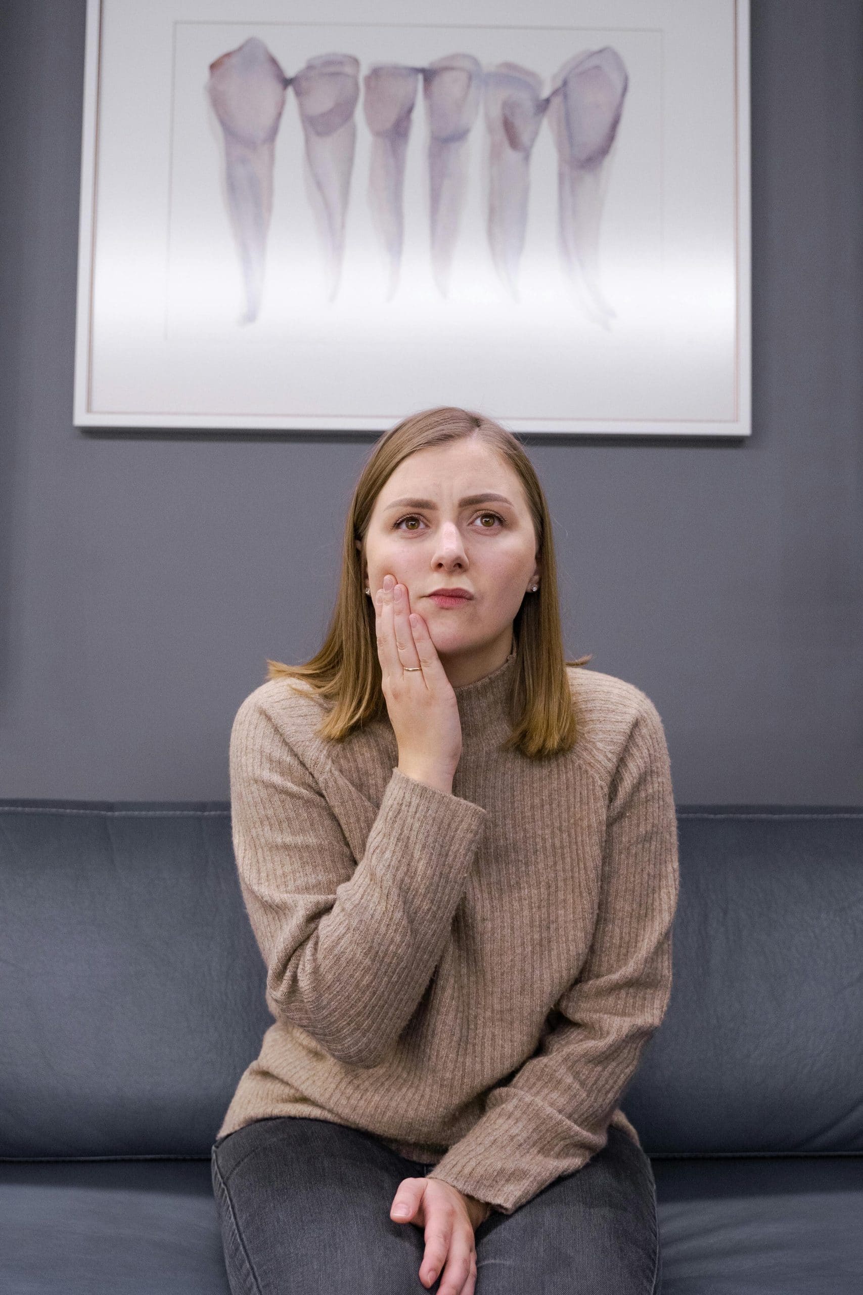 TMJ pain areas on a woman at the dentist